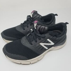 NEW BALANCE BLACK WHITE 711 SHOES. SIZE 8.